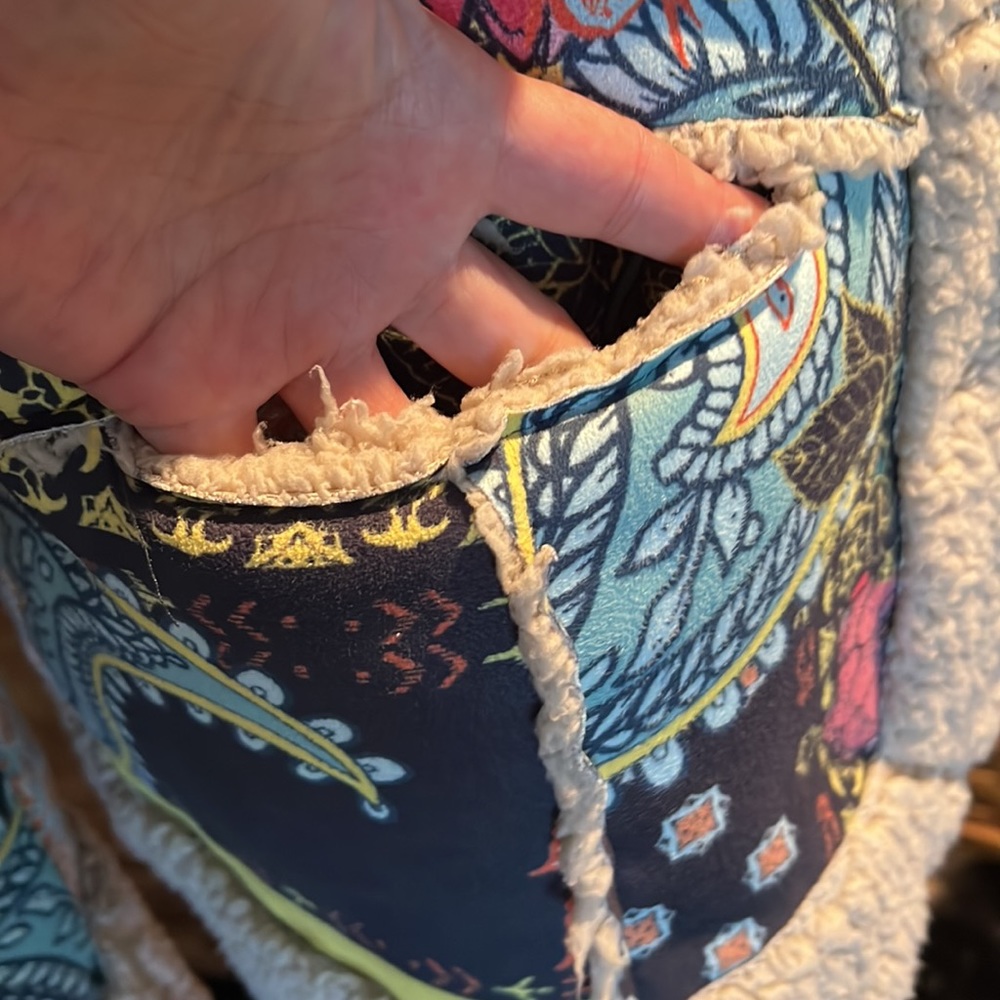Johnny Was Floral Sherpa-Lined Women's Jacket - Navy & Cream - Picture 3 of 6